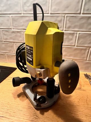 Fresadora Ryobi 1400W