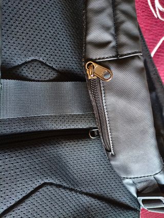 Nueva!! Mochila antirrobo Tigernu. negro
