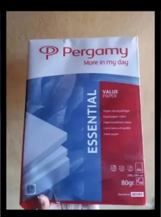 Folios A4 Pergamy Essential 80gr NUEVO