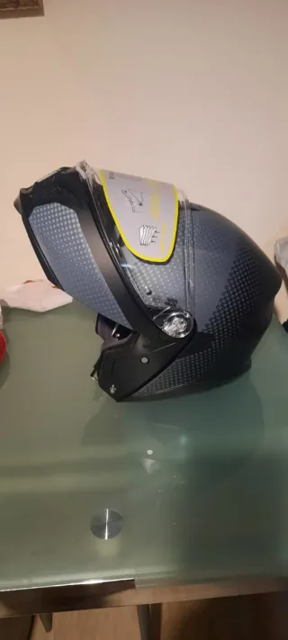 Casco AGV Tourmodular XL sin estrenar.