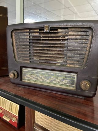 Radio Antigua Philips Marrón