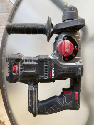 Martillo Perforador Recargable 20V Parkside