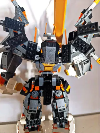 LEGO Ninjago 71821 Cole's Titan Dragon Mech