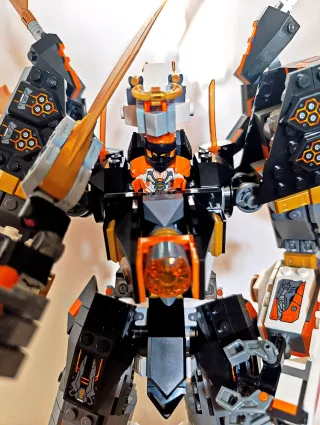 LEGO Ninjago 71821 Cole's Titan Dragon Mech