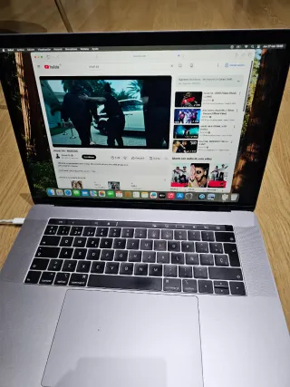 Apple Macbook Pro 15 Gris Espacial