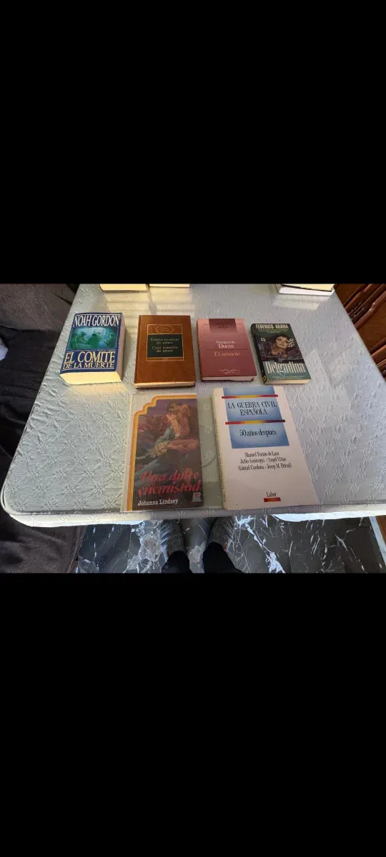 Conjunto de 39 libros variados