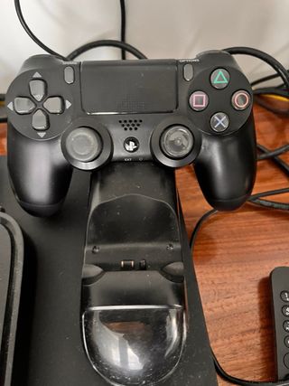 Consola Sony PS4 Negra