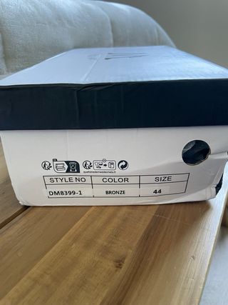 Zapatos de tacón marrones