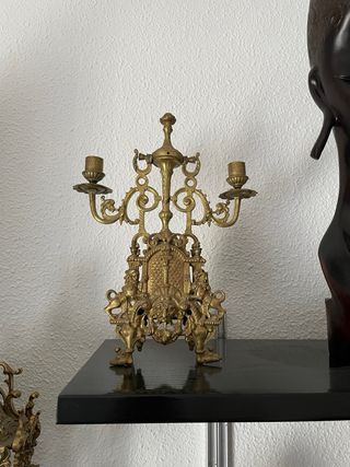 Reloj y candelabro bronce antiguo