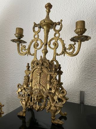 Reloj y candelabro bronce antiguo