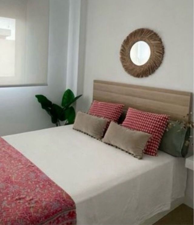 Cama Matrimonio Rosa y Blanca