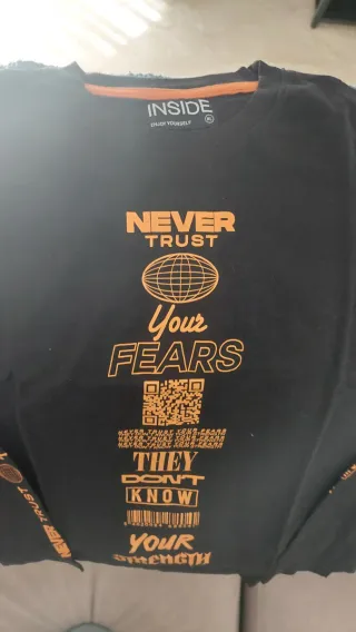 Camiseta Negra Manga Larga Hombre