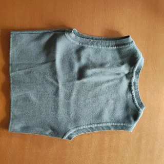 Top Zara verde oliva talla XS