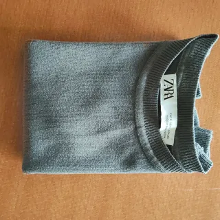 Top Zara verde oliva talla XS