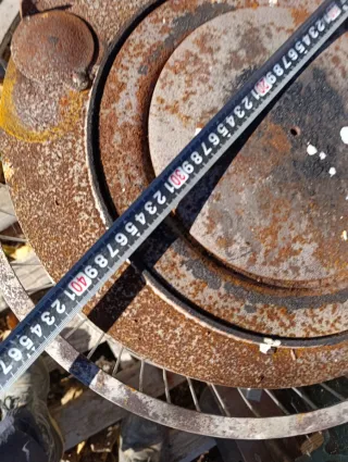 Estufa de leña metálica