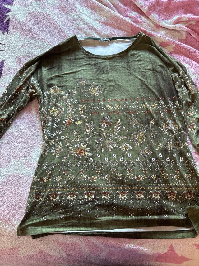 Camiseta Pilar Prieto verde militar