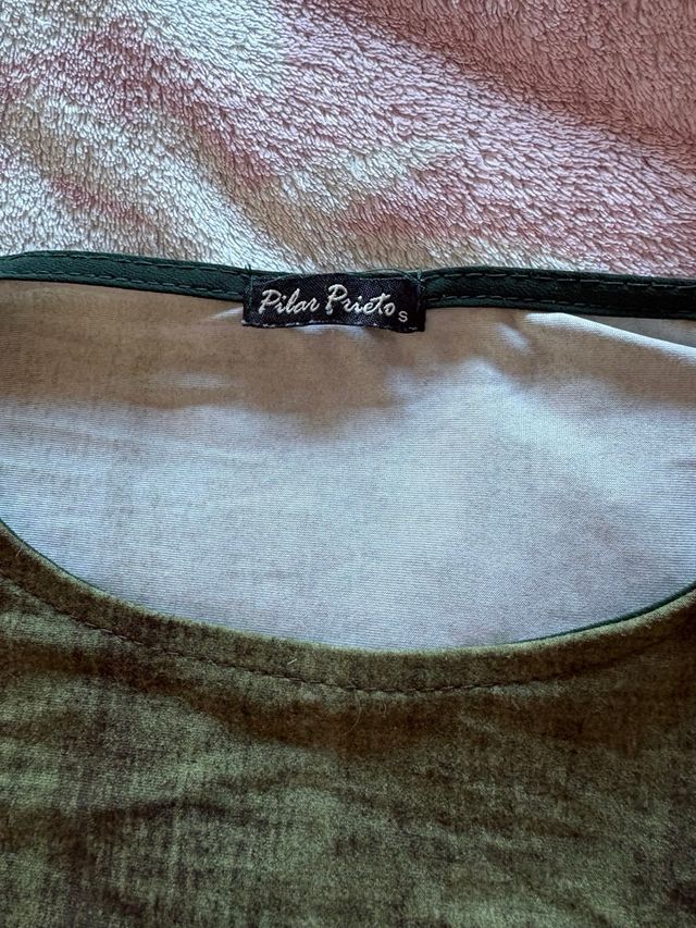 Camiseta Pilar Prieto verde militar