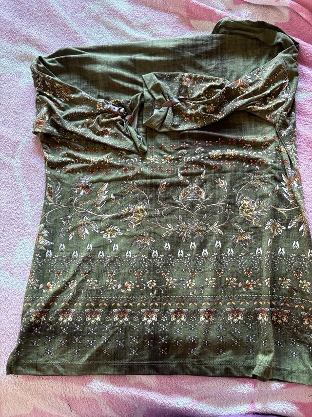 Camiseta Pilar Prieto verde militar