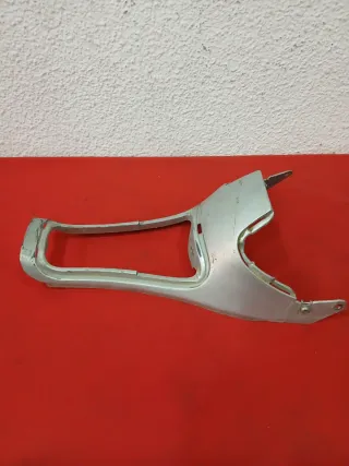 Tapa Batería Aprilia Rally Plata