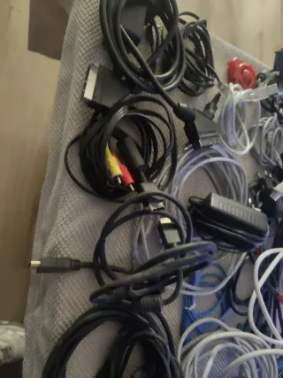 Lote Cables HDMI, Cargadores y Adaptadores