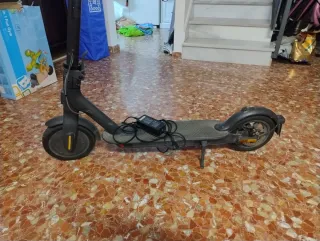 Patinete Eléctrico Xiaomi Essential