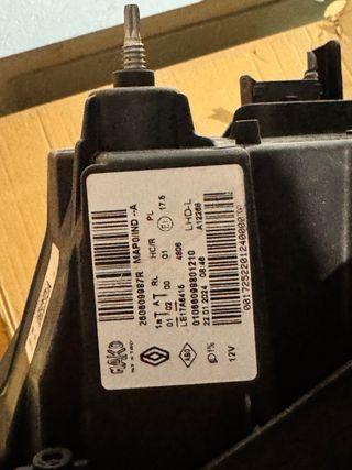 Faro Delantero izquierdo Renault Clio V
