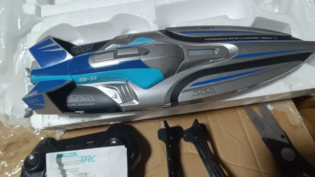 Lancha RC S1 2.4G 30 Km/h Agua