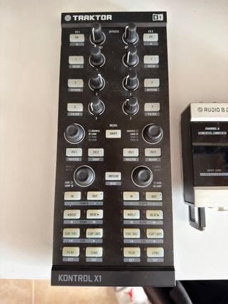 Traktor Audio 8 DJ y Kontrol S4