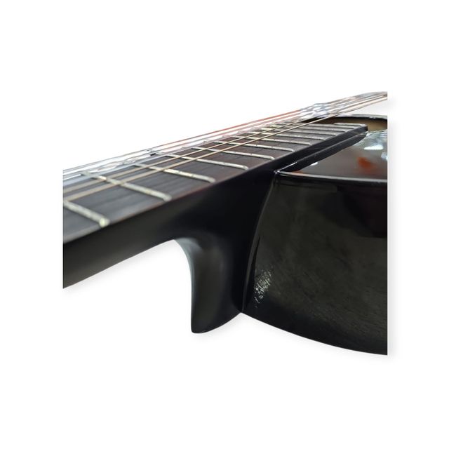 GUITARRA ESPAÑOLA YAMAHA C40 NEGRA (LE FALTA UNA CUERDA) + FUNDA