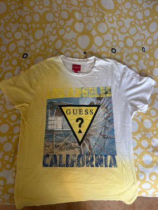 Camiseta Guess Blanca y Amarilla