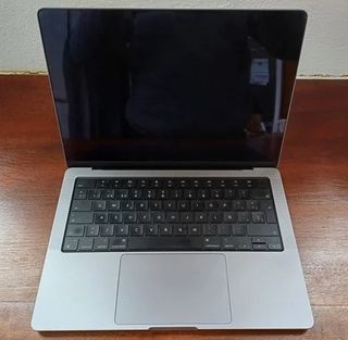 MacBook Pro 14 M1 Pro (14 Core),16GB RAM,512GB SSD
