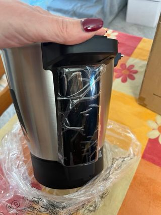 Caraffa Cecotec Mambo Touch con perno e vite