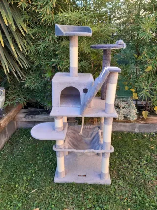 Rascador para gatos de tela y sisal