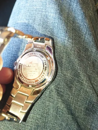 Dos relojes Lotus Festina