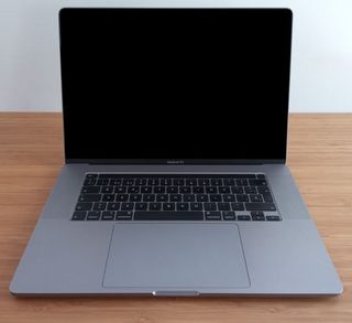 Macbook Pro 16 i9 2,4Ghz (8N),64GB RAM,8GB Gráfica
