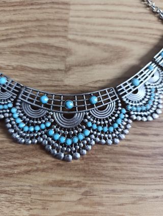 Collar plateado con turquesas Parfois