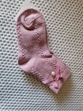 Calcetines niñas varios con pompones o volantes