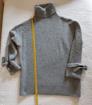 Jersey Zara cuello alto gris (Talla S)