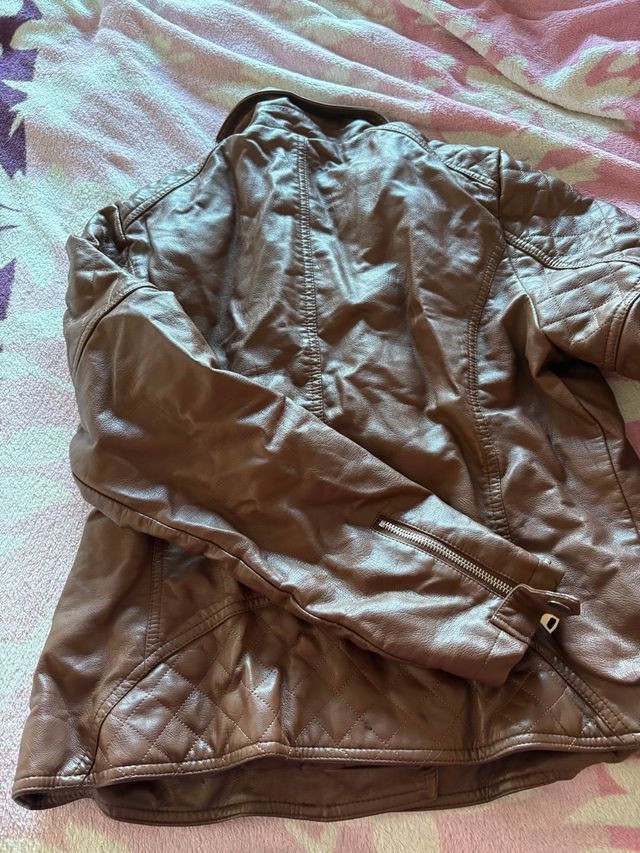 Chaqueta polipiel marrón Pilar Prieto