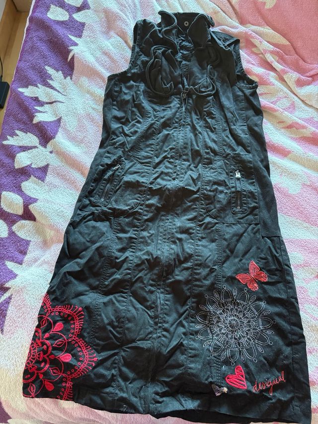 Vestido Desigual Negro con Bordados