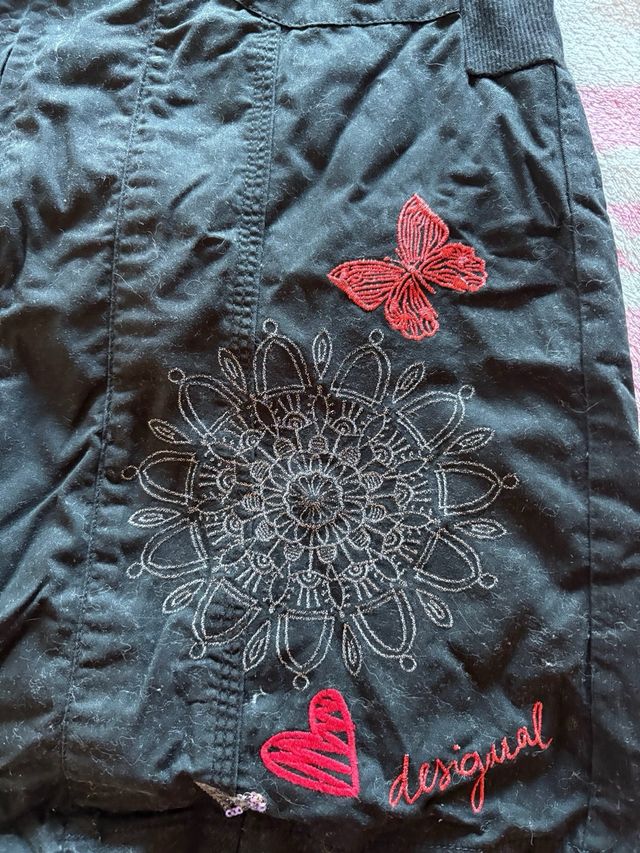 Vestido Desigual Negro con Bordados