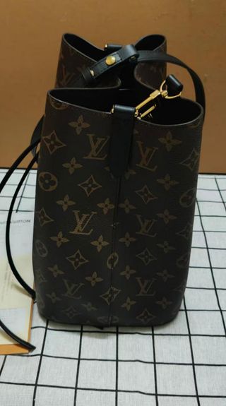 Bolso Louis Vuitton Néo Noé