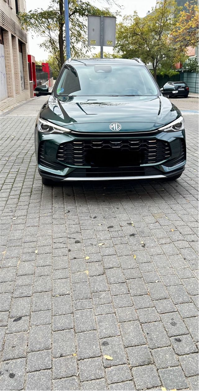 MG ZS HYBRID+ Luxury 2025