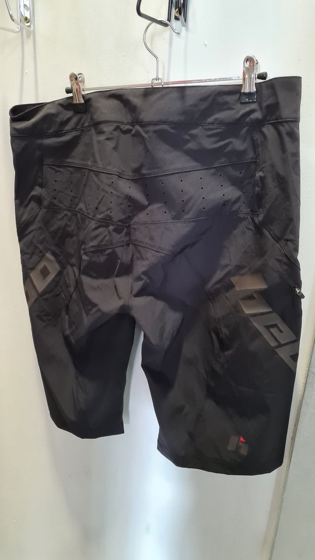 Pantalón corto ciclismo Hebo negro