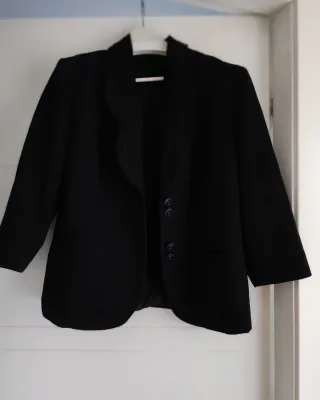 Blazer vintage nero con ricamo