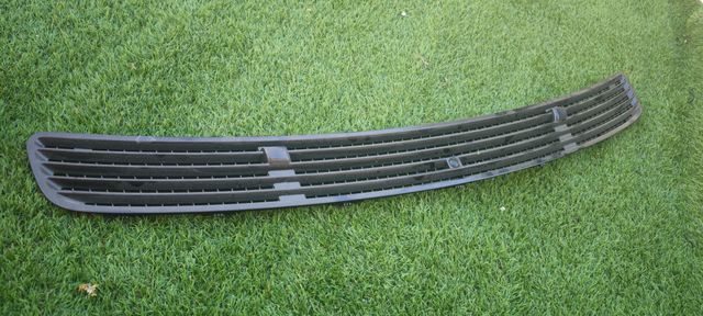 Parrilla Capó Delantero CLK W209 con Sensor