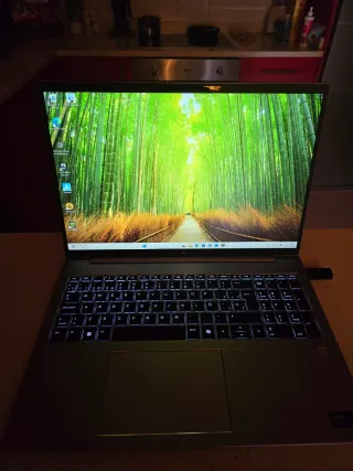 HP G11  ZBOOK STUDIO 16 32GB RAM INTER CORE ULTRA