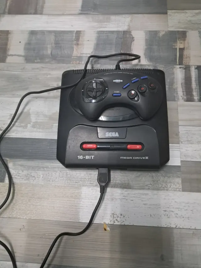 Consola Sega Mega Drive II Negra