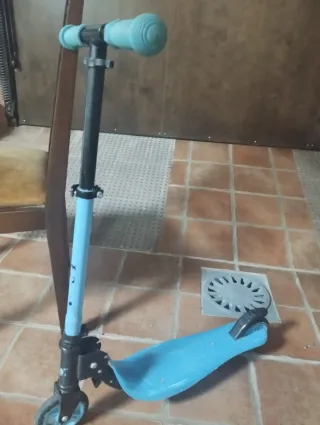 Patinete plegable azul para niños, edad 3-8 años