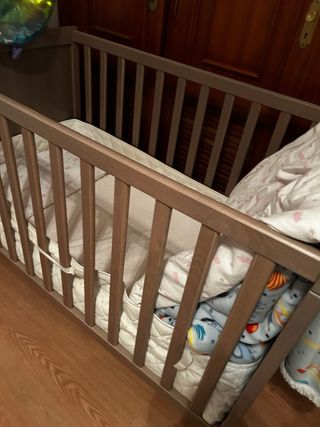 2 Cunas IKEA blanca/gris-marron